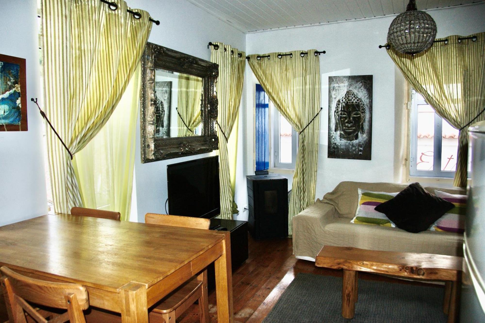 The Corner House - Charming Rustic In The Heart Of Monchique